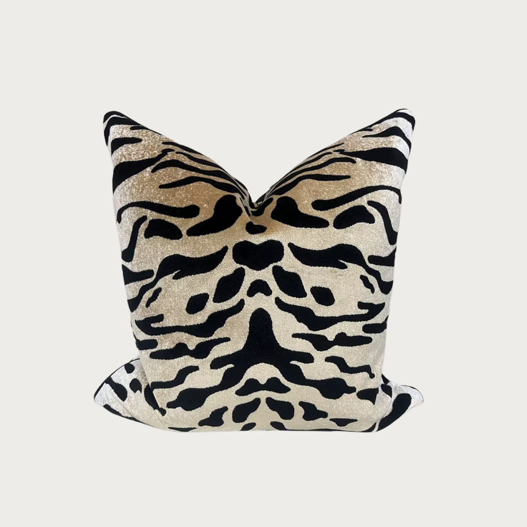 Ravelin Pillow
